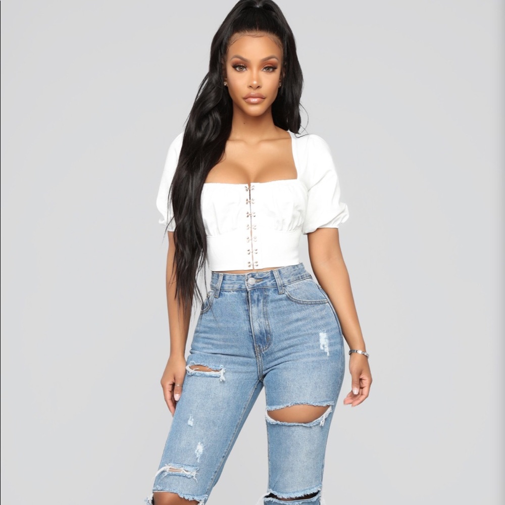 Hook crop top